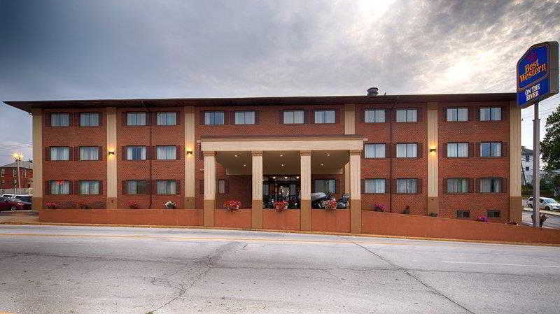 הניבאל Best Western On The River מראה חיצוני תמונה